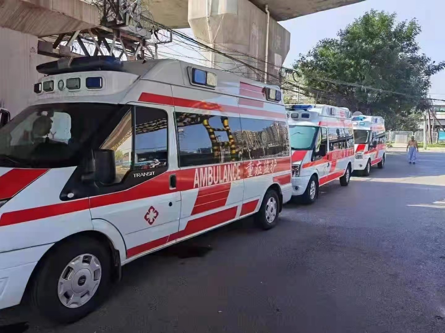 德兴市救护车出租
